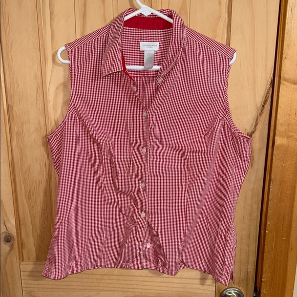 Liz Claiborne Sleeveless Button-Up Top - Picture 1 of 3